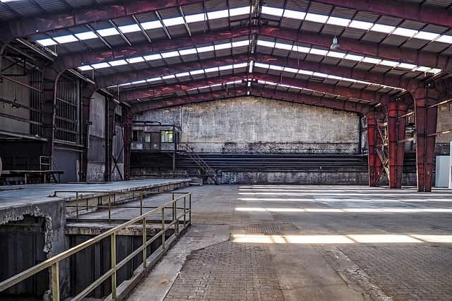2-wien-industriehalle